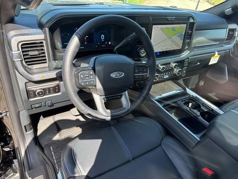 Used 2025 Ford F250 Platinum image 10