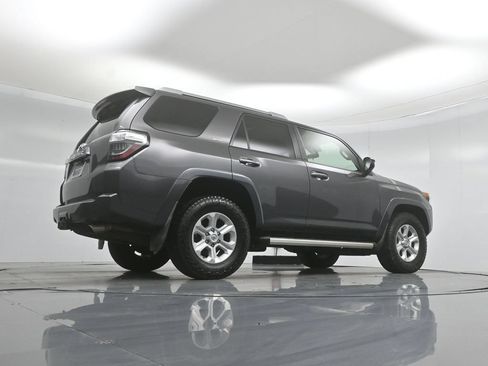 Used 2014 Toyota 4Runner SR5 RWD image 44