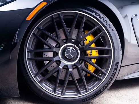 Used 2025 Mercedes-Benz AMG GT 63 image 8