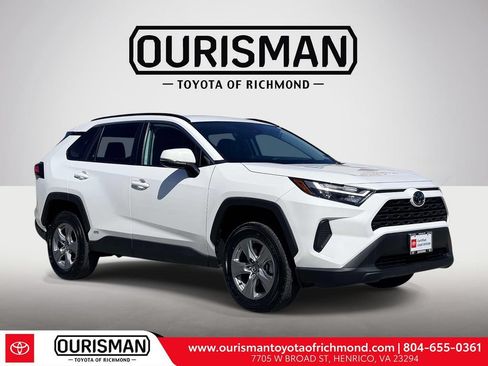 Certified 2025 Toyota RAV4 XLE AWD/4WD image 1