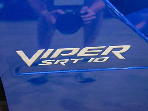 Used 2006 Dodge Viper SRT-10 w/ First Edition Group RWD image 22