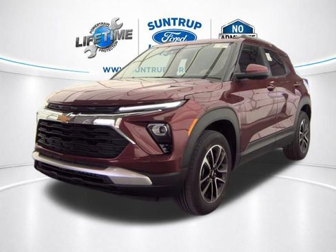 Used 2025 Chevrolet TrailBlazer LT AWD/4WD image 6
