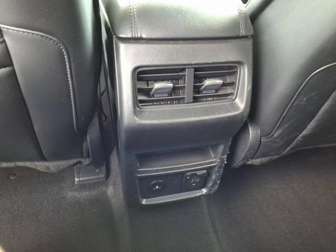 Used 2024 Ford Edge SEL w/ Convenience Package AWD/4WD image 11