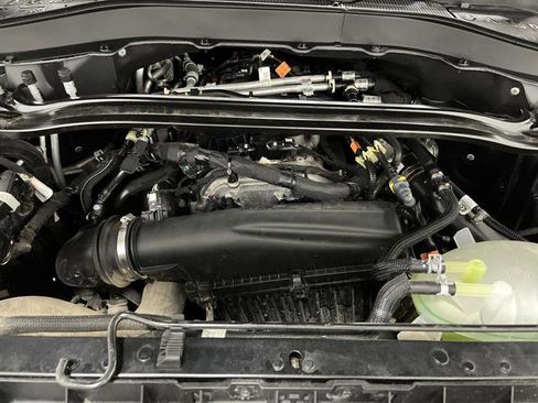 Used 2025 Ford Explorer Platinum image 42