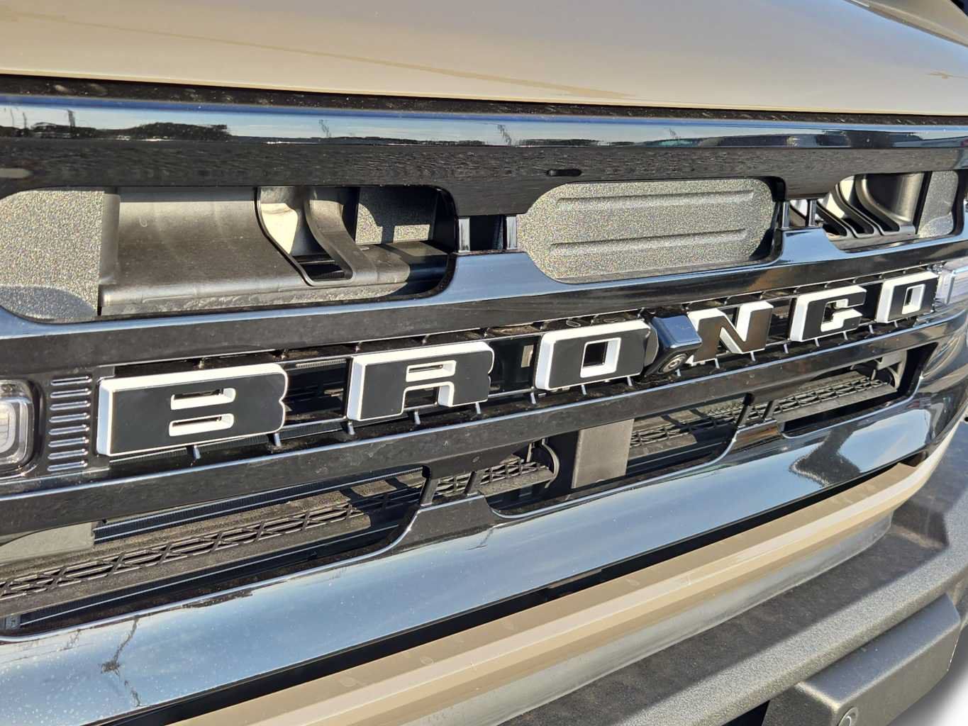 New 2026 Ford Bronco Outer Banks AWD/4WD image 17