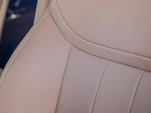 New 2026 Land Rover Range Rover SE image 28