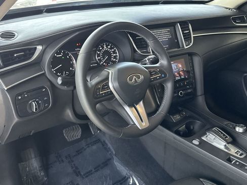 Used 2023 INFINITI QX50 Luxe FWD image 13