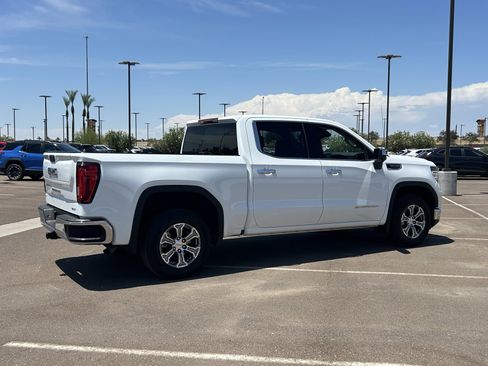 Certified 2025 GMC Sierra 1500 SLT RWD image 5