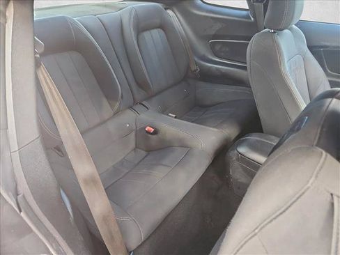 Used 2019 Ford Mustang Coupe RWD image 20