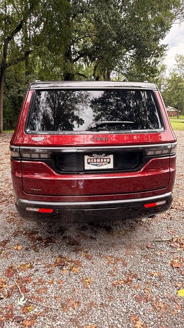 Used 2026 Jeep Grand Wagoneer Summit AWD/4WD image 12