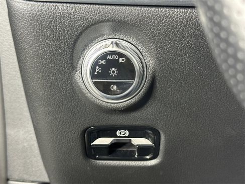 Used 2024 Mercedes-Benz C 300 Sedan w/ AMG Line w/ Night Package image 34