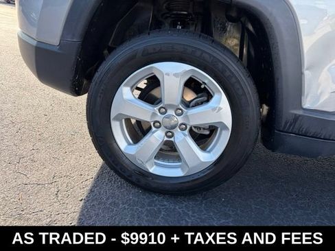 Used 2018 Jeep Compass Latitude w/ Popular Equipment Group AWD/4WD image 7