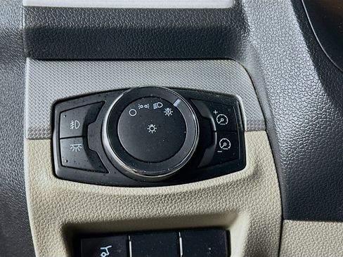 Used 2011 Ford Explorer XLT w/ 202A Rapid Spec Order Code image 17