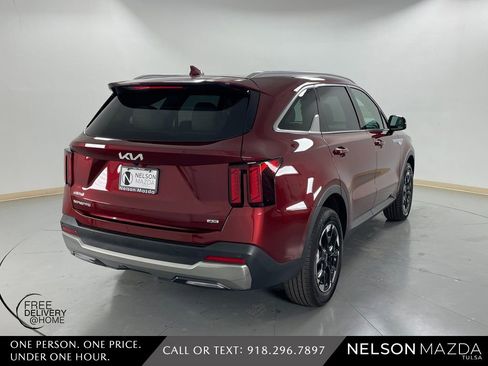 Used 2024 Kia Sorento S w/ Panoramic Sunroof Package image 6