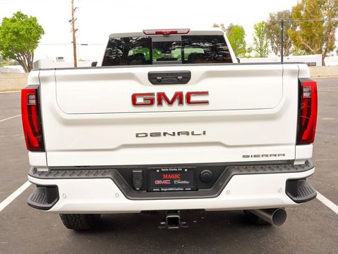 New 2026 GMC Sierra 2500 Denali w/ Denali Reserve Package AWD/4WD image 11