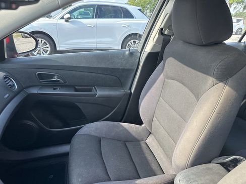 Used 2014 Chevrolet Cruze LT w/ RS Package image 13