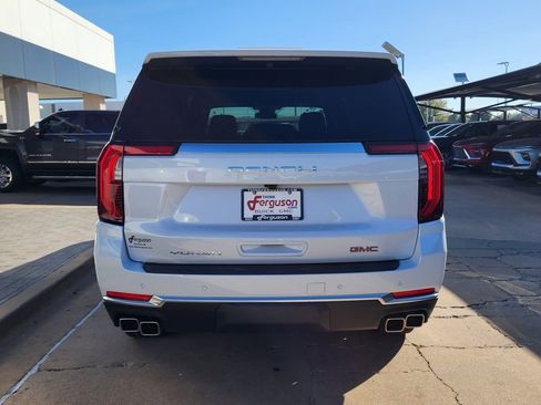 New 2026 GMC Yukon XL Denali image 4