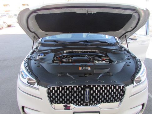 Used 2020 Lincoln Aviator Black Label Grand Touring w/ Class IV Trailer Tow Package image 30