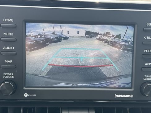 Used 2020 Toyota RAV4 XLE w/ Convenience Package FWD image 33