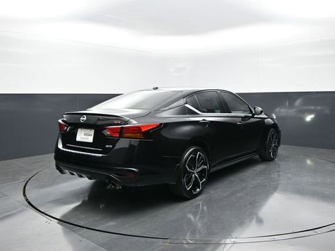 Used 2023 Nissan Altima 2.5 SR w/ SR Premium Package AWD/4WD image 8