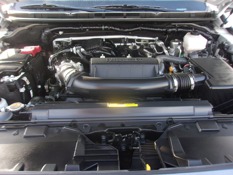 Used 2025 Nissan Frontier SV AWD/4WD image 24