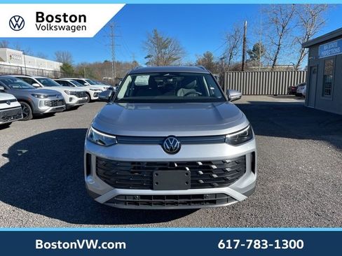 New 2026 Volkswagen Tiguan SE image 6