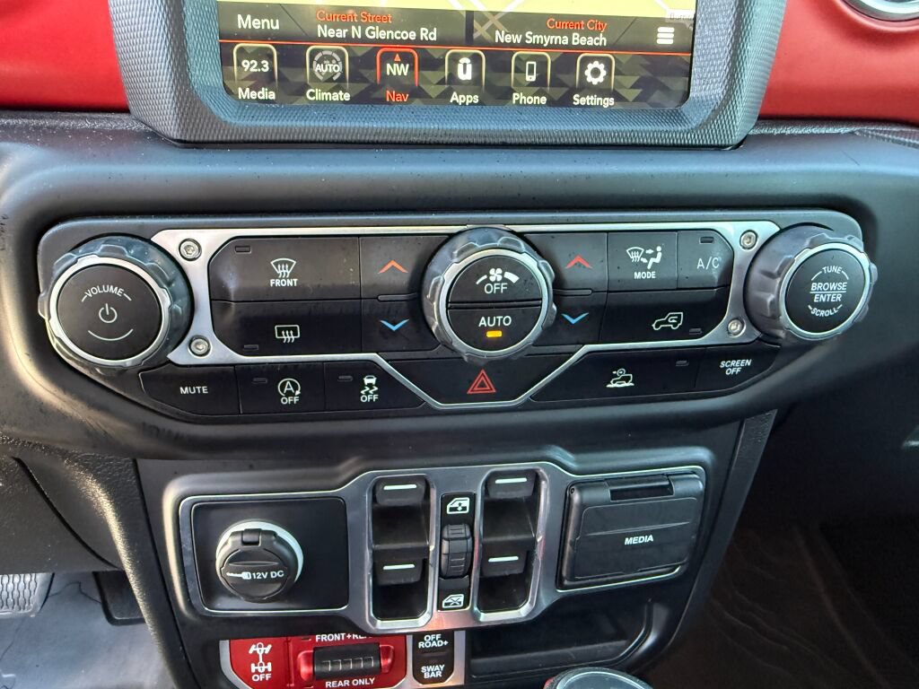 Used 2021 Jeep Wrangler Unlimited Rubicon AWD/4WD image 26