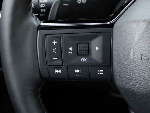 Certified 2025 Nissan Rogue SL w/ Tech Package image 33