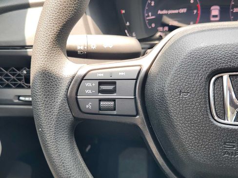Used 2025 Honda Accord LX image 26