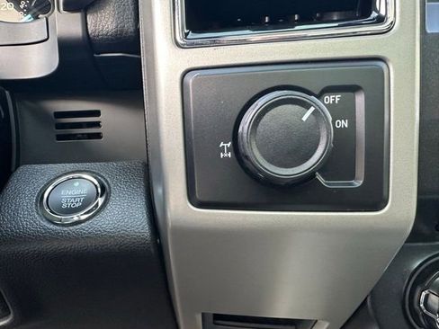 Certified 2018 Ford F150 Lariat image 22