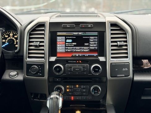 Used 2015 Ford F150 Platinum w/ Equipment Group 701A Luxury image 24