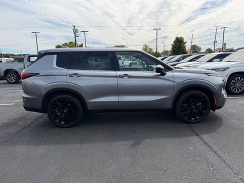 Used 2022 Mitsubishi Outlander SE AWD/4WD image 8