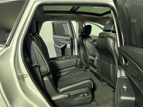 Used 2026 Acura MDX w/ Advance Package AWD/4WD image 31