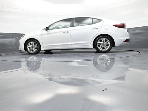 Used 2019 Hyundai Elantra SEL FWD image 32