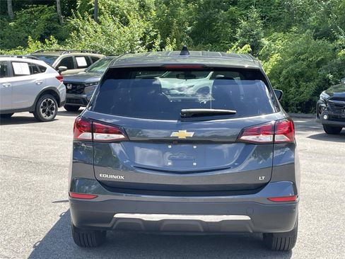 Used 2023 Chevrolet Equinox LT FWD image 4