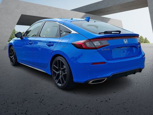 Used 2024 Honda Civic Sport Touring image 4