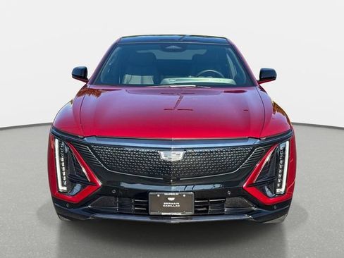 Certified 2024 Cadillac Lyriq Sport AWD/4WD image 8