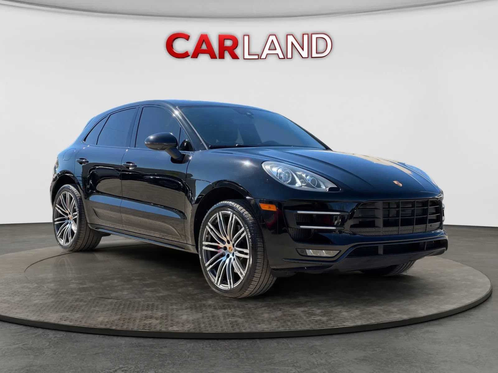 Used 2015 Porsche Macan Turbo AWD/4WD image 8