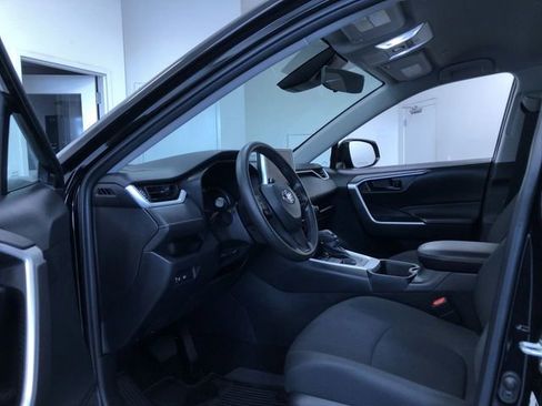 Used 2023 Toyota RAV4 LE AWD/4WD image 11