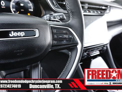 Used 2024 Jeep Grand Cherokee Altitude image 26