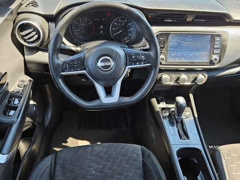 Used 2023 Nissan Kicks SV FWD image 17