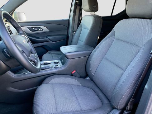 Used 2023 Chevrolet Traverse LT FWD image 19