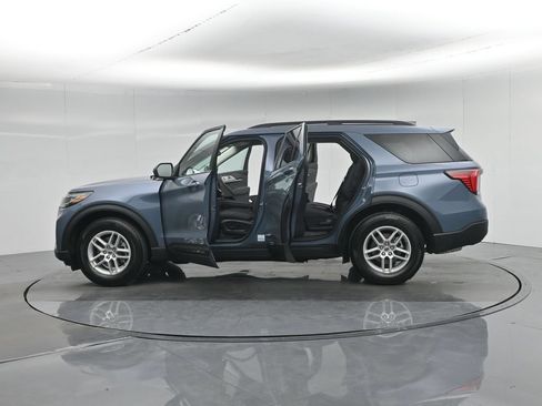 New 2026 Ford Explorer Active RWD image 35