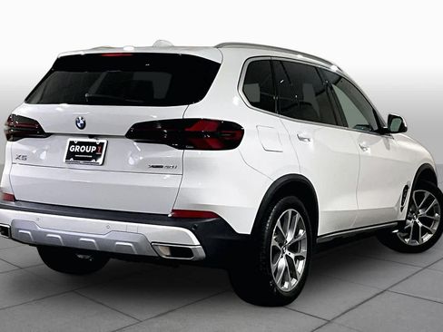 Used 2024 BMW X5 xDrive40i w/ Premium Package AWD/4WD image 12
