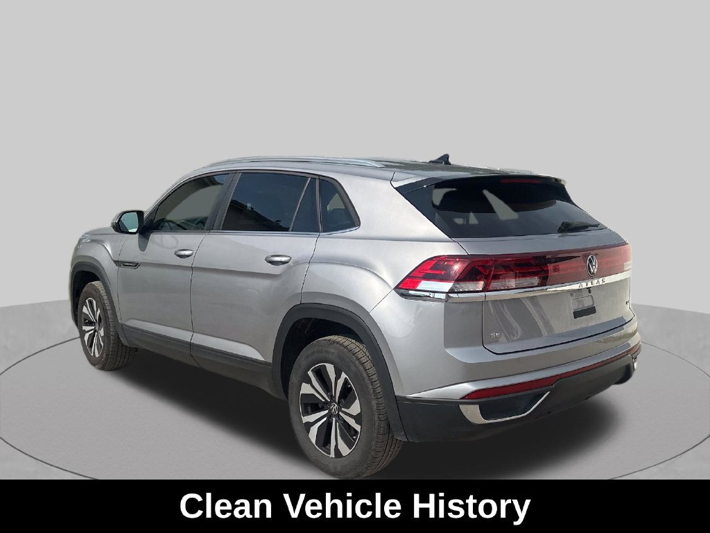 Used 2025 Volkswagen Atlas Cross Sport SE AWD/4WD image 3