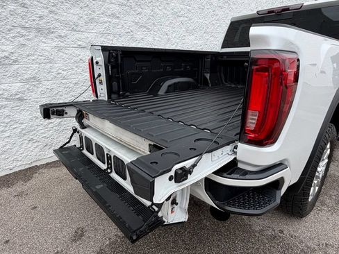 Used 2020 GMC Sierra 2500 Denali w/ Denali Ultimate Package AWD/4WD image 7