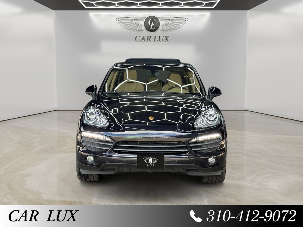 Used 2013 Porsche Cayenne S AWD/4WD image 8
