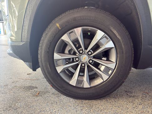 New 2026 Chevrolet Equinox LT w/ Convenience Package II image 26