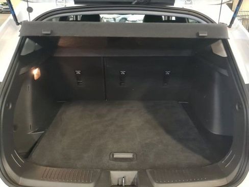 Used 2025 Chevrolet Trax LT w/ LT Convenience Package image 13