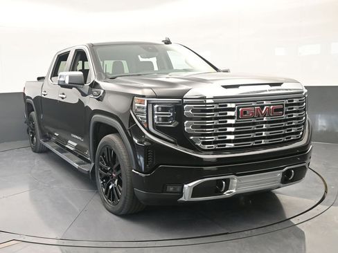 Used 2023 GMC Sierra 1500 Denali w/ Technology Package image 9
